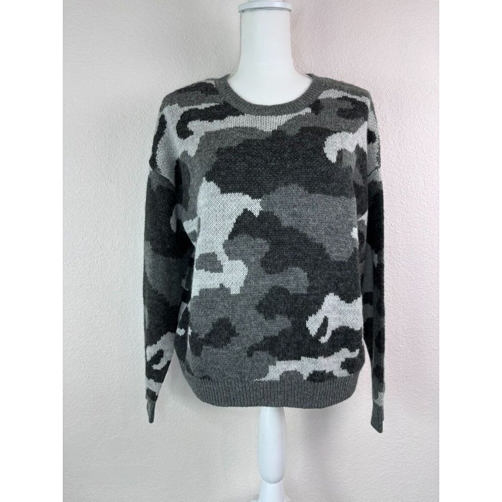 Lucky Brand women's size medium grey camouflage long sleeve fuzzy knit sweater